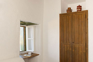 Στούντιο 1 - ντουλάπα