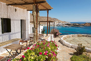 Τα στούντιο Αλισιδερή κοντά στο λιμάνι της Φολεγάνδρου