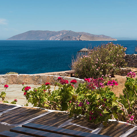 Θέα στη θάλασσα από τα στούντιο