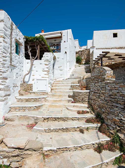 Πρόσβαση με σκαλιά στο Art Houses Sifnos