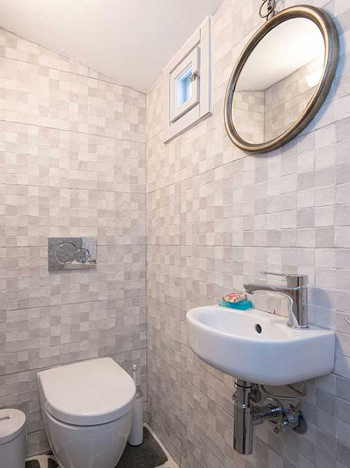 Το μπάνιο της κατοικίας Περιστερώνας