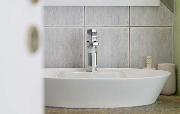 Το μπάνιο στο στούντιο 2