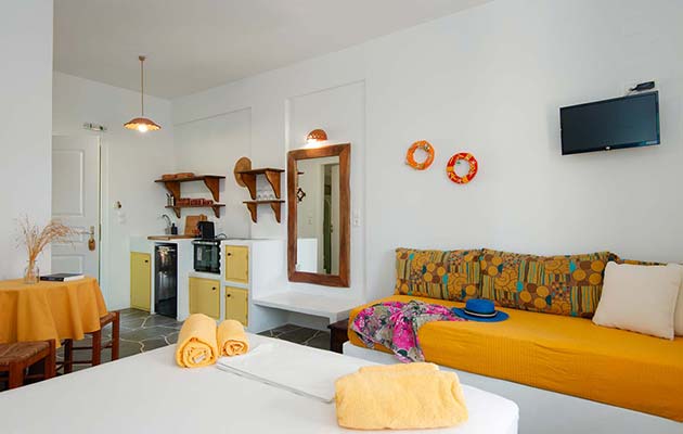 Το εσωτερικό του στούντιο 2