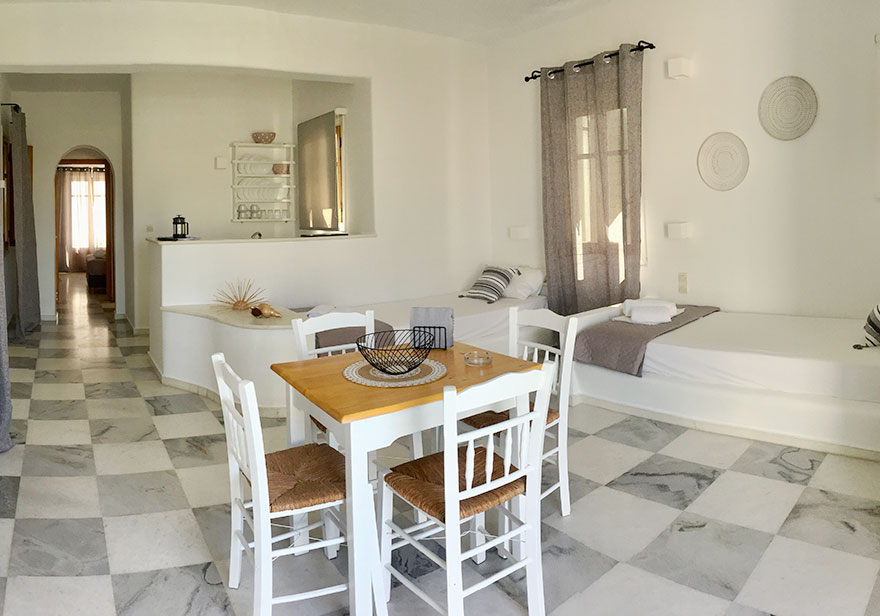 Οικογενειακά διαμερίσματα στα Rodia studios στην Πάρο