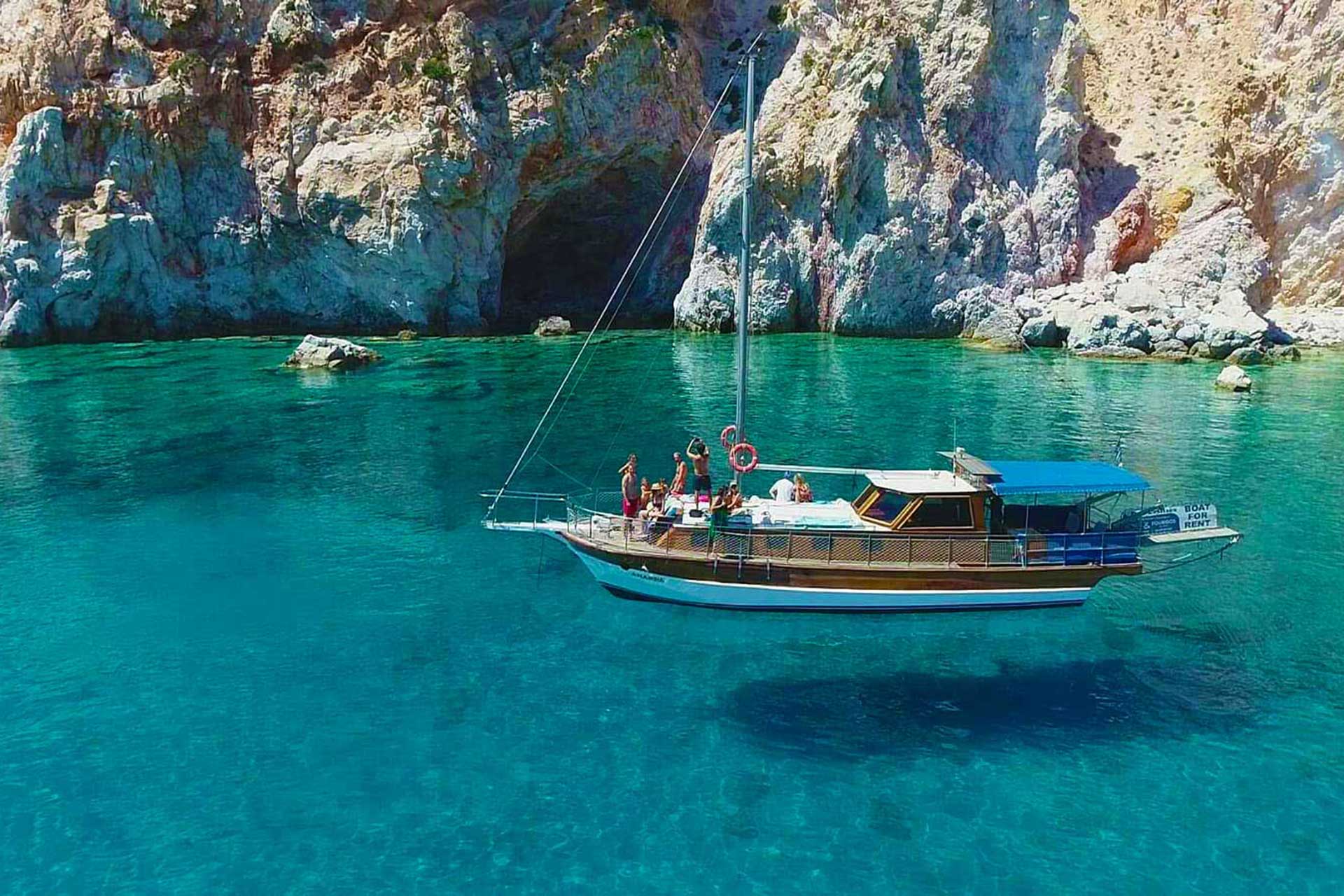 full day Sifnos and Poliegos cruises